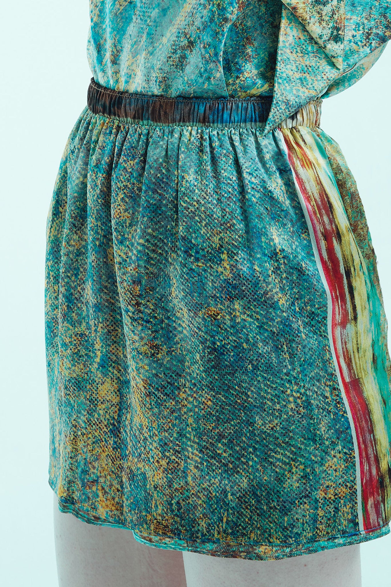 Dual-Wear Reversible Mini Skirt